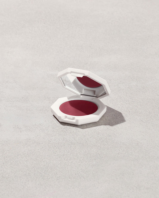 Cheeks Out Freestyle Cream Blush — Riri