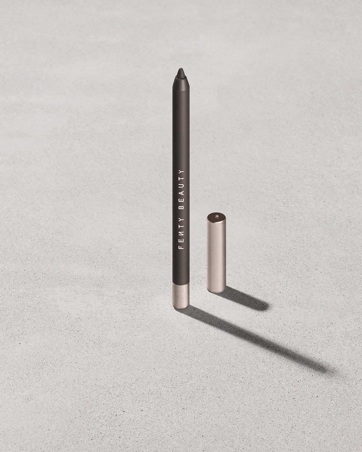 Trace'd Out Longwear Waterproof Pencil Lip Liner — Coal Blooded