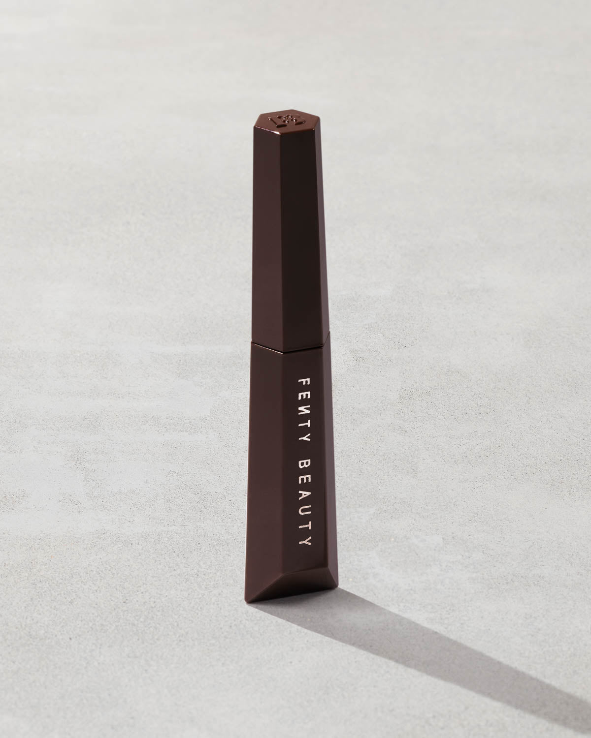 Fenty Beauty Hella Thicc Volumizing Mascara — Let'z Be Blunt