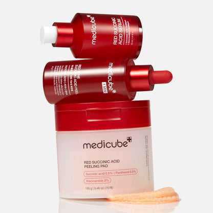 Medicube Red Succinic Acid Panthenol Peeling Pads (70pc)