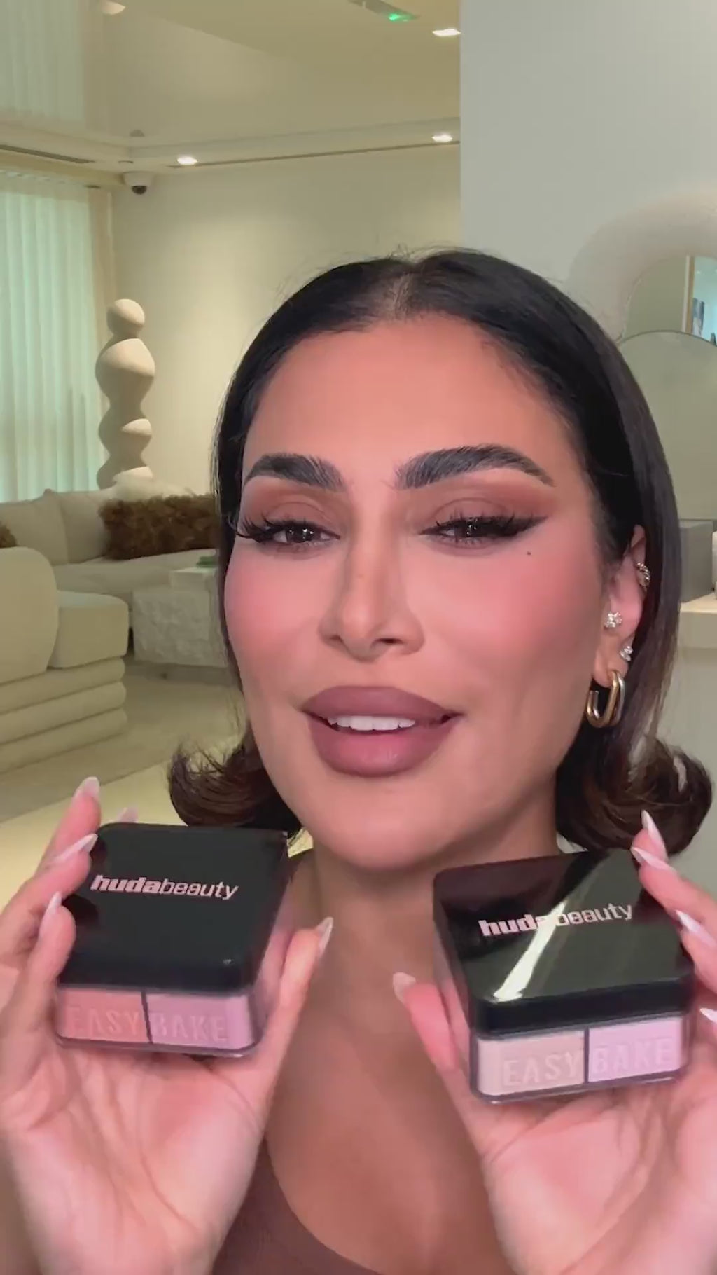 HUDA BEAUTY Easy Bake Duo Loose Powder